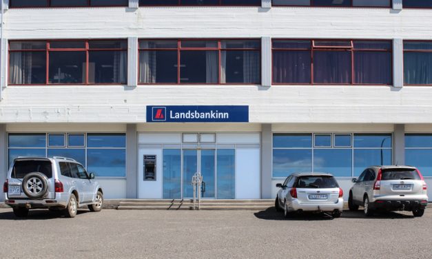 Hvammstangabúar ósáttir við Landsbankann