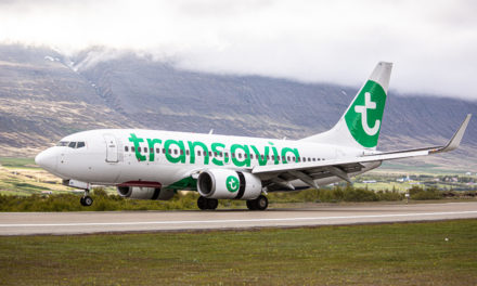 Fyrsta flug Voigt Travel og Transavia til Akureyrar