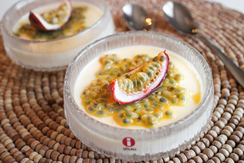 Pannacotta með hvítu súkkulaði og ástaraldin