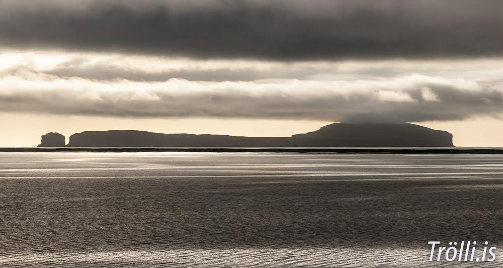 Júnímánuður kaldur og einnig sjórinn umhverfis landið