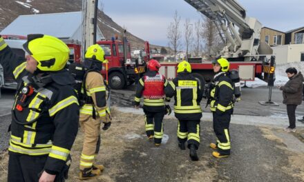 Eldur í húsi við Eyrargötu á Siglufirði