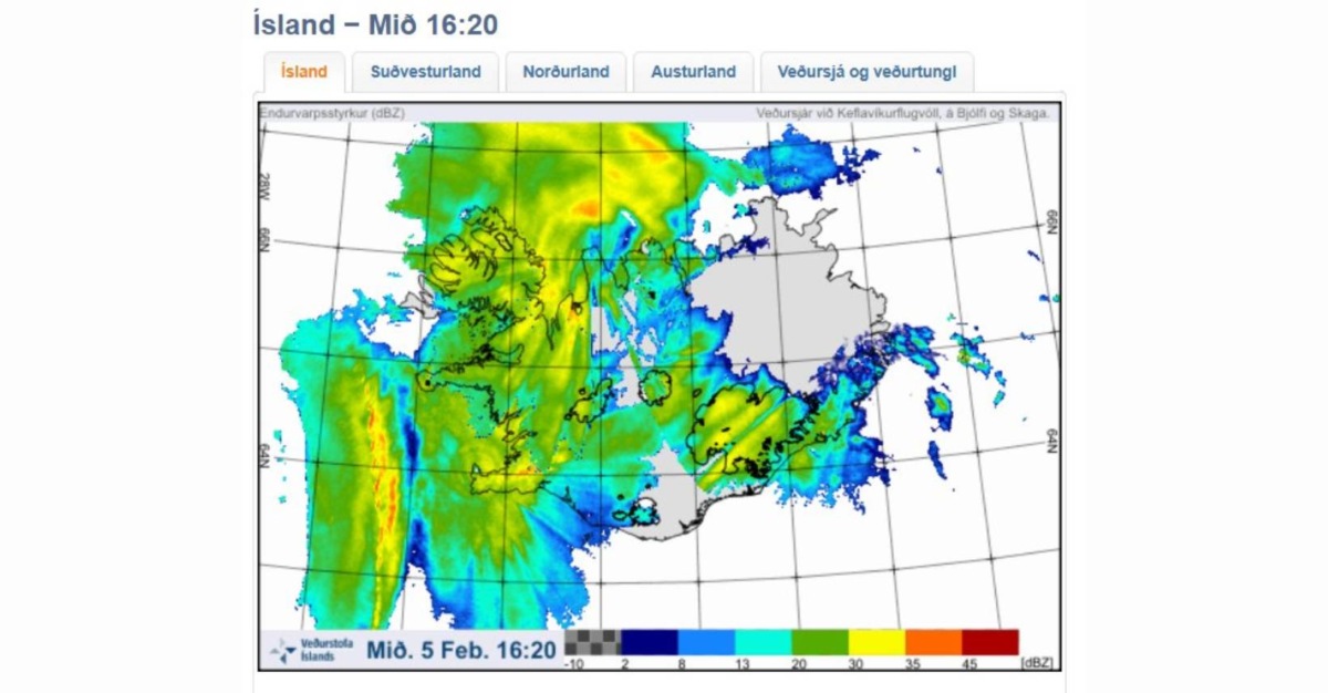 Mikið eldingaveður í tengslum við kuldaskilin