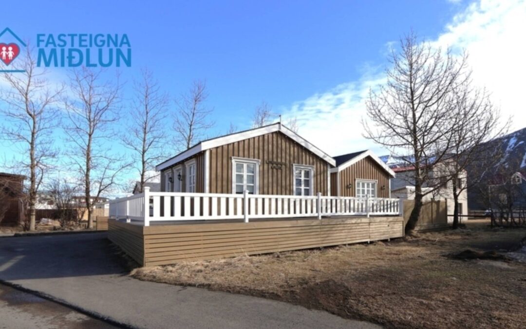 Sigríður fv. bæjarstjóri selur á Siglufirði