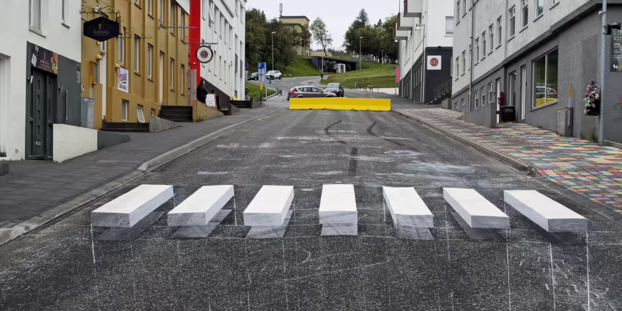 Þrívíddargangbraut yfir Listagilið á Akureyri