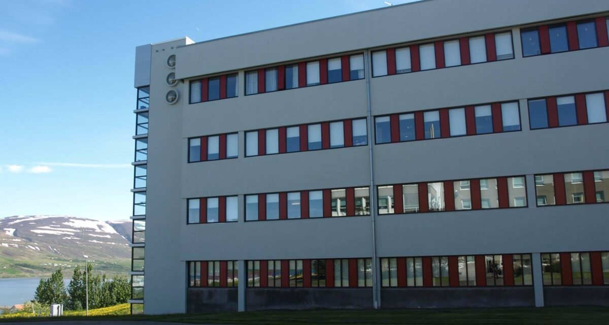 Fjármagn tryggt til kaupa á heilaörvunartæki við Sjúkrahúsið á Akureyri