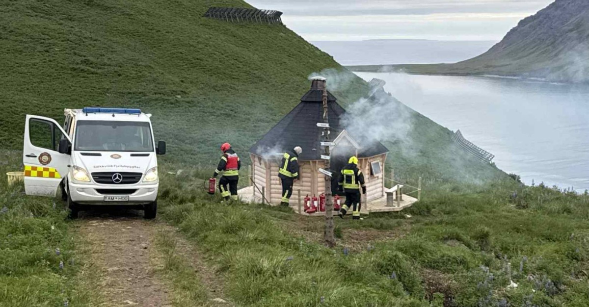 Grillhyttan í Hvanneyraskál skemmdist í eldsvoða