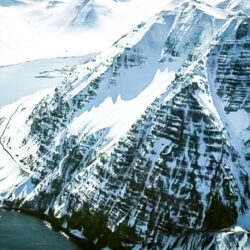 Hrikalegir vegir, gangagerð o.fl. 50 myndir Strákafjall og göng