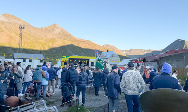 Fjölmenni og blíða á Síldarævintýri – Myndir