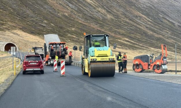 Malbikunarframkvæmdum lokið í Héðinsfirði og á Siglufirði