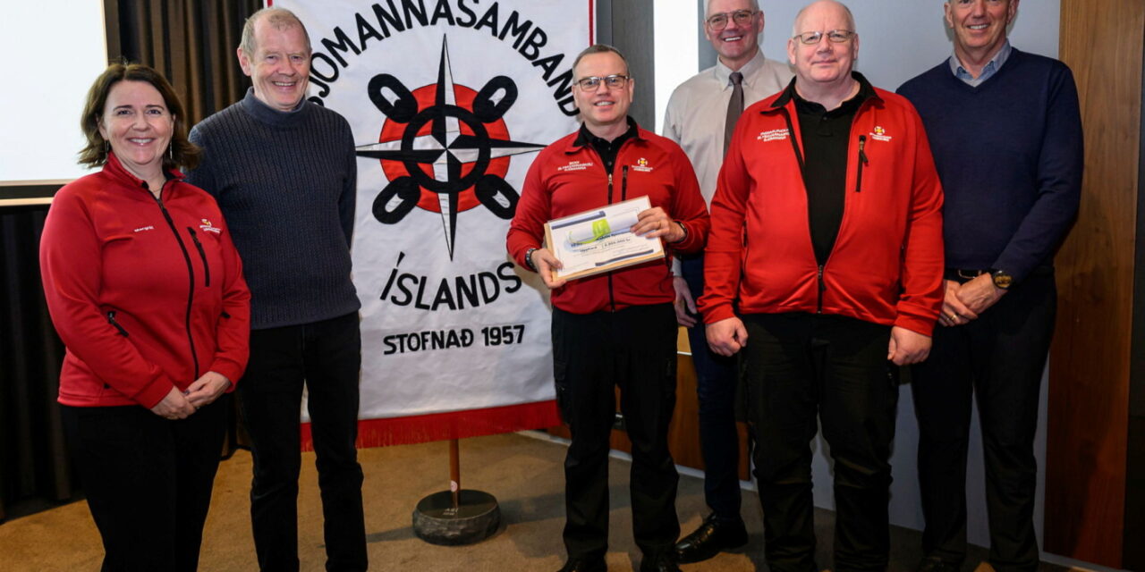 Færðu Slysavarnaskóla sjómanna 25 milljónir að gjöf