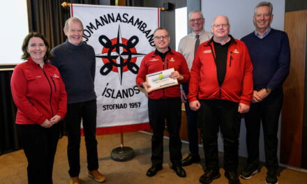 Færðu Slysavarnaskóla sjómanna 25 milljónir að gjöf