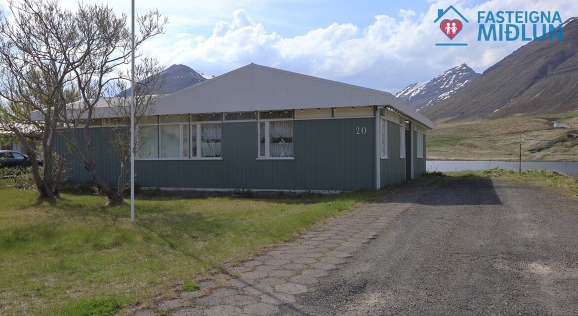 Einbýlishús með frábæru útsýni til sölu í Ólafsfirði