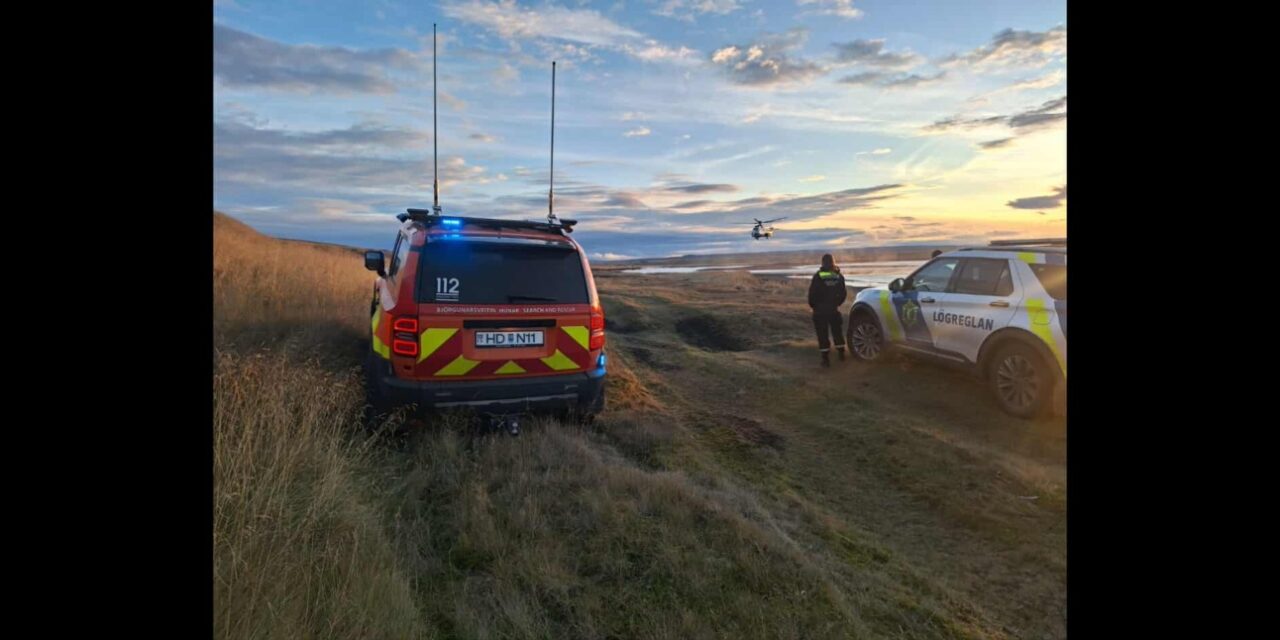 Björgunarsveitin Húnar stóð í ströngu í dag – Kajakræðari í vanda