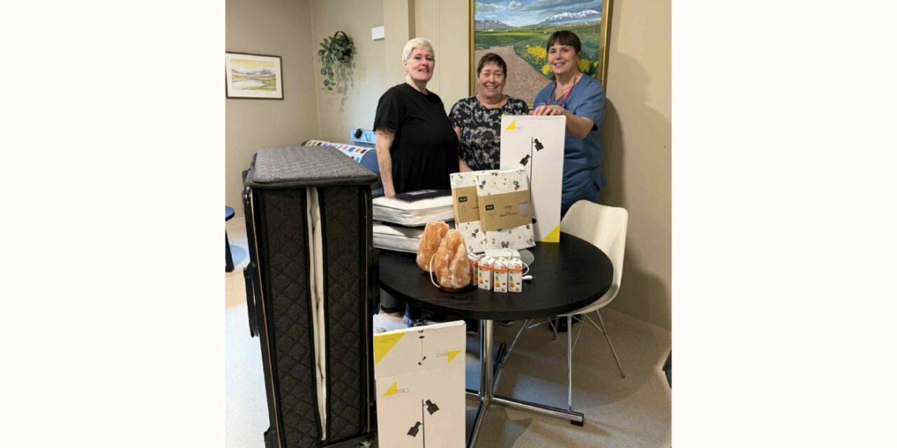 Kvenfélagið Baldursbrá gaf SAk höfðinglega gjöf