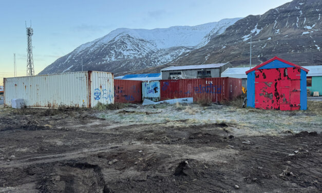 Fjallabyggð tekur til á gámageymslusvæðinu á Ólafsfirði – Hvetur eigendur til aðgerða