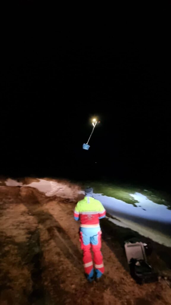 Göngufólki komið til bjargar efst í Brimnesi í Ólafsfirði