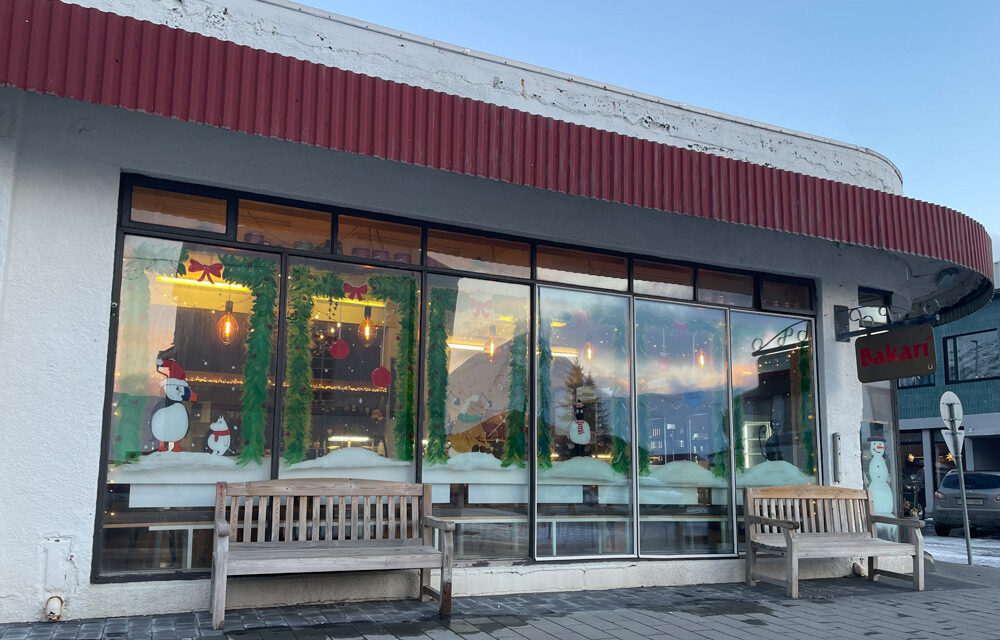 Aðalbakarí og smáréttakvöld hjá Pizzabakaranum skapa hlýja hátíðarstemningu í desember