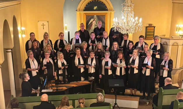 Aðventustemning og sönggleði í Ólafsfjarðarkirkju – Myndir