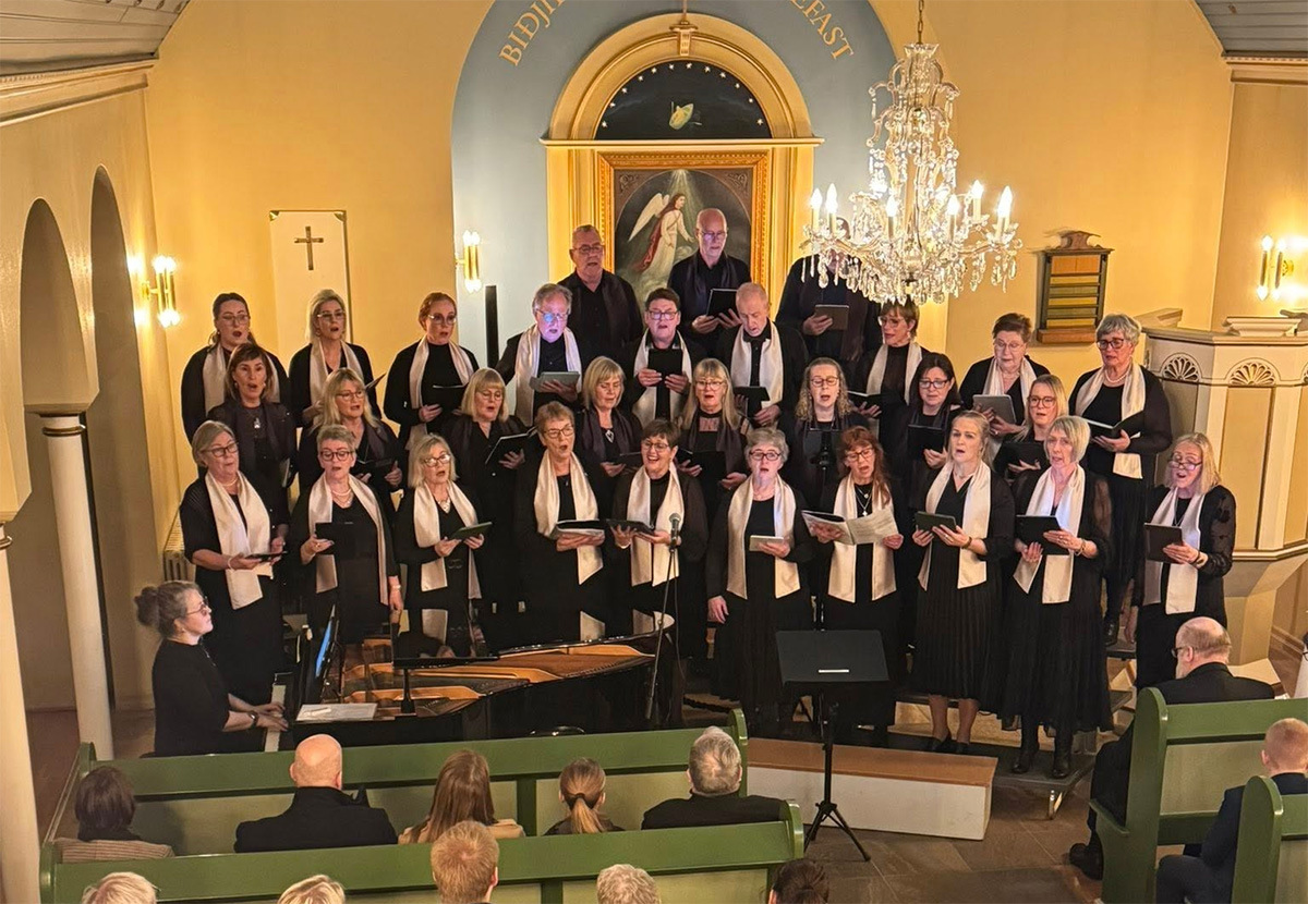 Aðventustemning og sönggleði í Ólafsfjarðarkirkju - Myndir