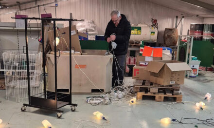 Hvanneyrarskálin í jólabúning, ljósin sett upp um helgina