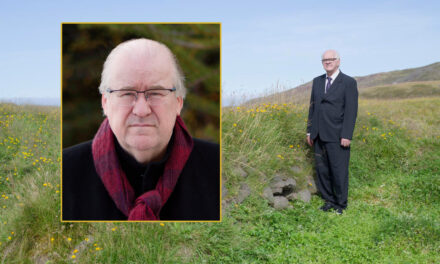 „Þetta er listasmíði“ segir Sigurður Ægisson um handverk Njarðar Sæbergs – Langt var róið og þungur sjór, lítur dagsins ljós