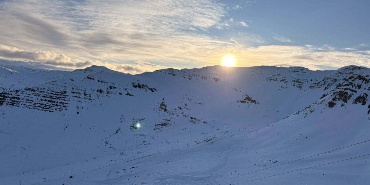 Fínt skíðaveður í Skarðsdal – Opið í dag