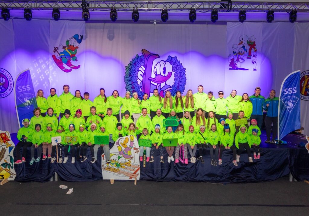 UÍF kveður árið með myndasyrpu og áramótakveðju