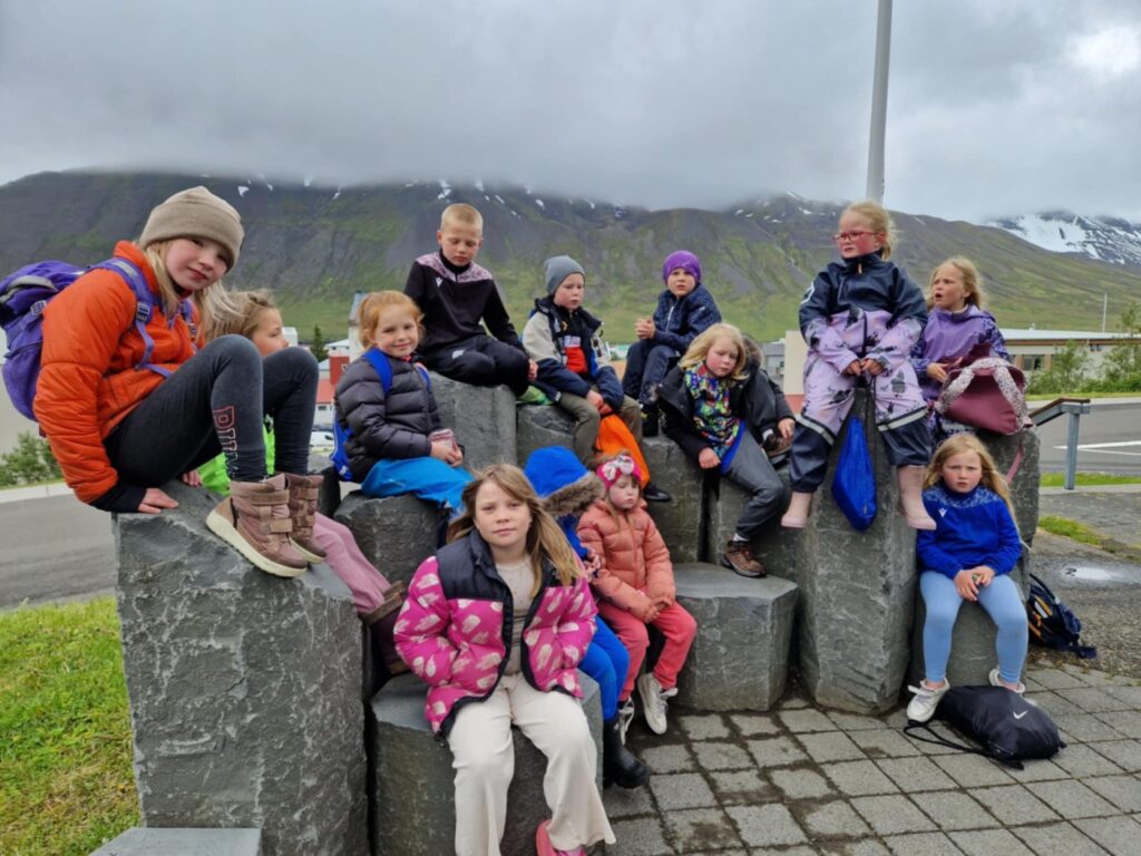 UÍF kveður árið með myndasyrpu og áramótakveðju