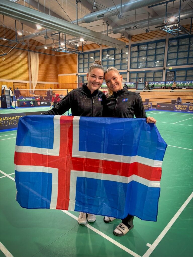 UÍF kveður árið með myndasyrpu og áramótakveðju