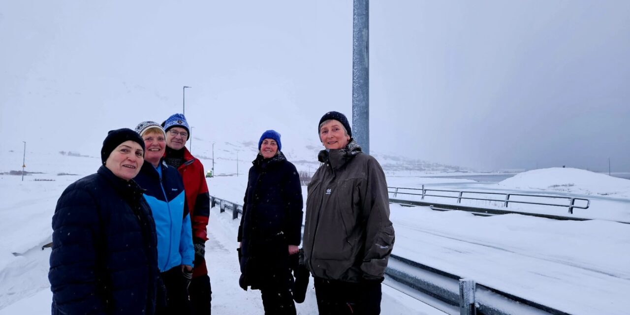 Samvera sem skiptir máli, göngur og inniganga á vegum Hátindar 60+ – Myndir