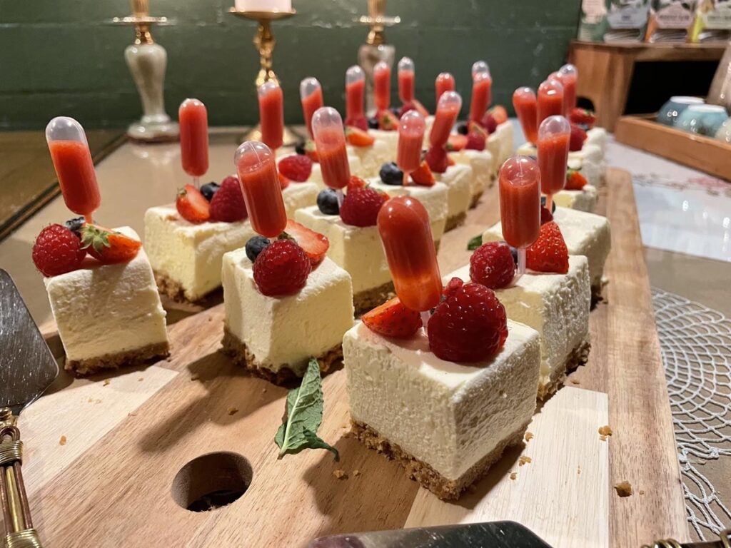 Myndir frá vel heppnuðu bókmenntakvöldi á Hótel Siglunesi