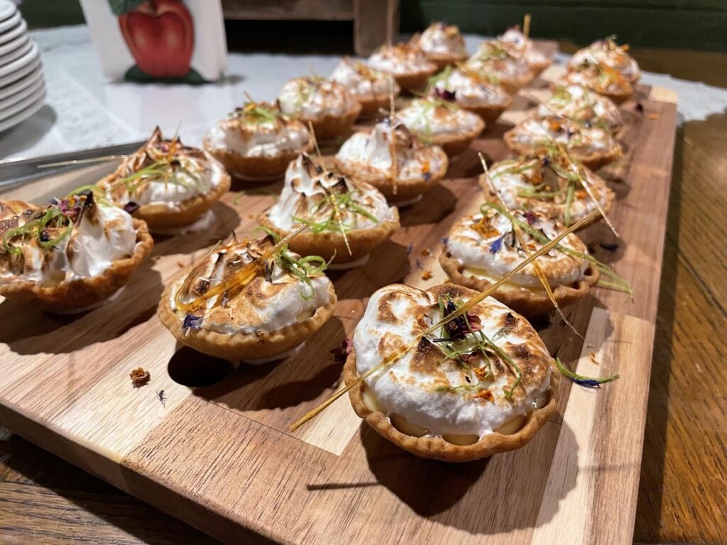 Myndir frá vel heppnuðu bókmenntakvöldi á Hótel Siglunesi