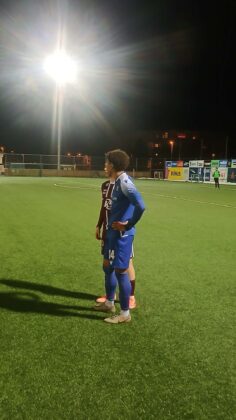 Fjögur mörk frá Sharravde tryggðu KF sæti í undanúrslitum