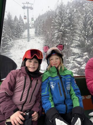 Myndasafn: Kátir skíðakappar njóta lífsins í austurrísku Ölpunum