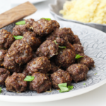 Einfaldar ofnbakaðar kjötbollur