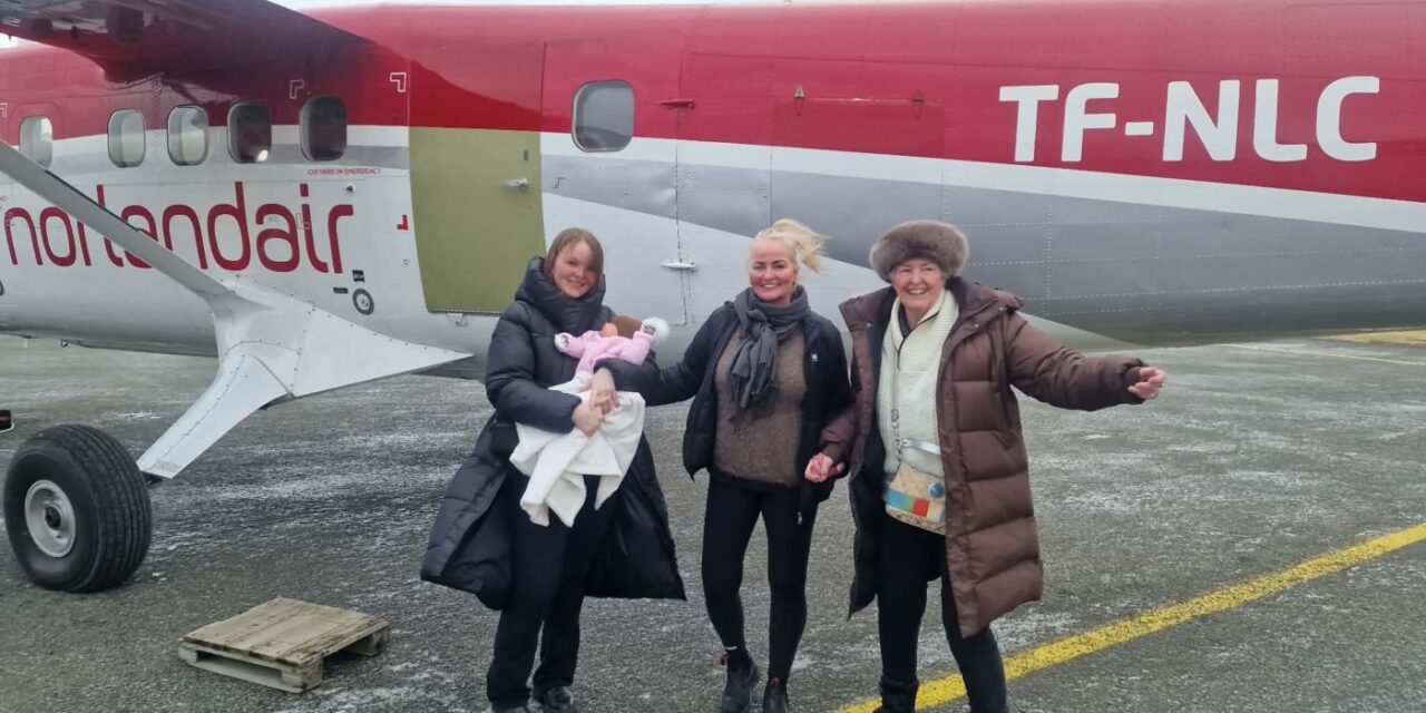 Aukaflug vegna þorrablóts Grímseyinga í dag