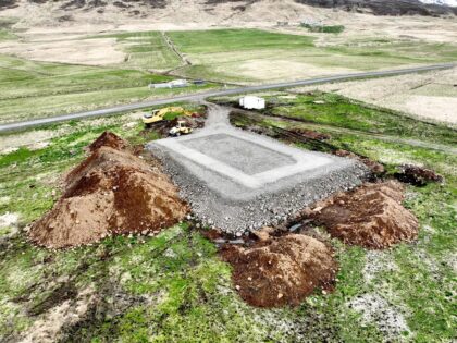 „Það fer afskaplega vel um féð í nýja húsinu.“ Segir Halldór