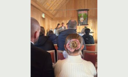 Fyrsta barnið skírt í nýju Miðgarðakirkjunni í Grímsey