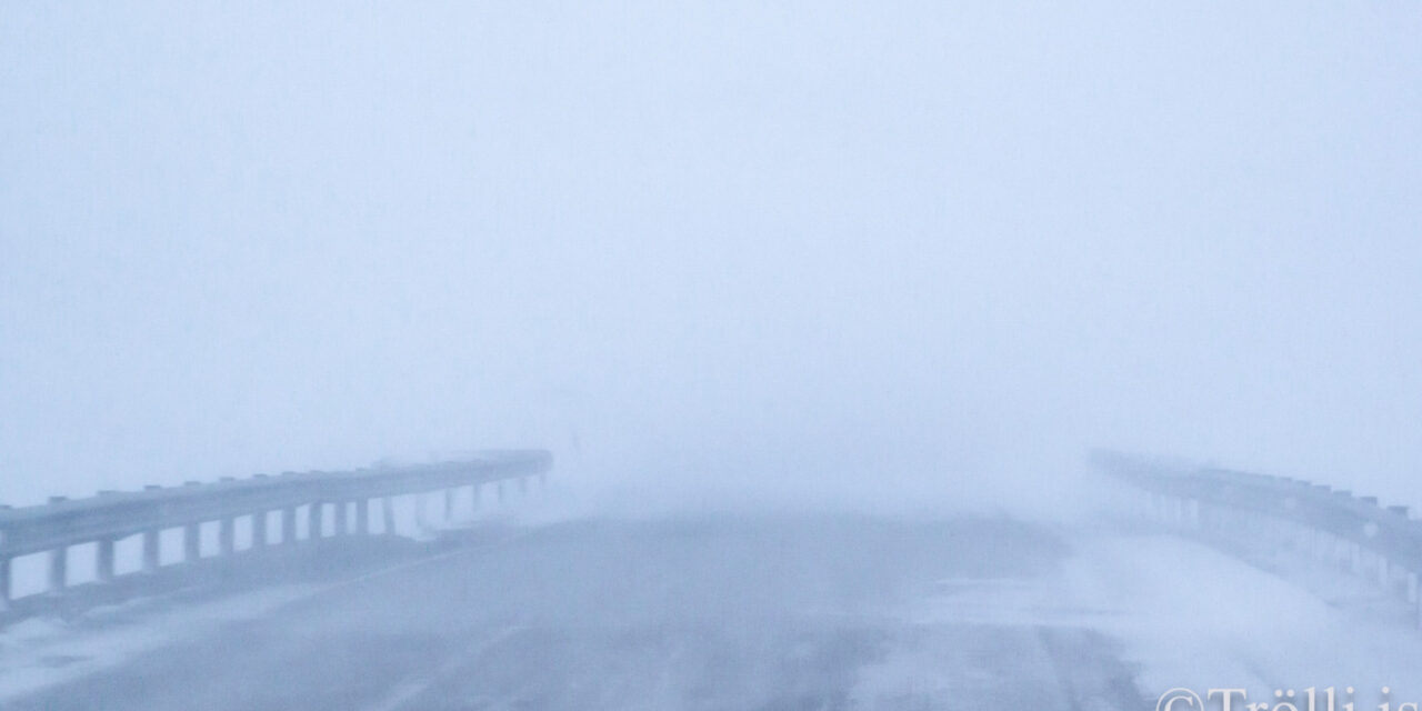 Ólafsfjarðarmúla og Siglufjarðarvegi lokað kl. 22:00