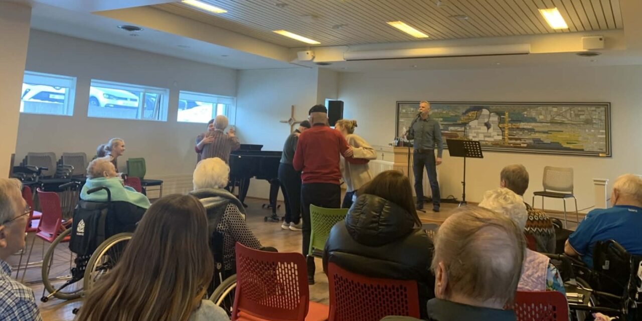 Ljóðasetur Íslands í heimsókn á Hlíð með Sturlaugi Kristjánssyni