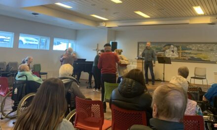 Ljóðasetur Íslands í heimsókn á Hlíð með Sturlaugi Kristjánssyni