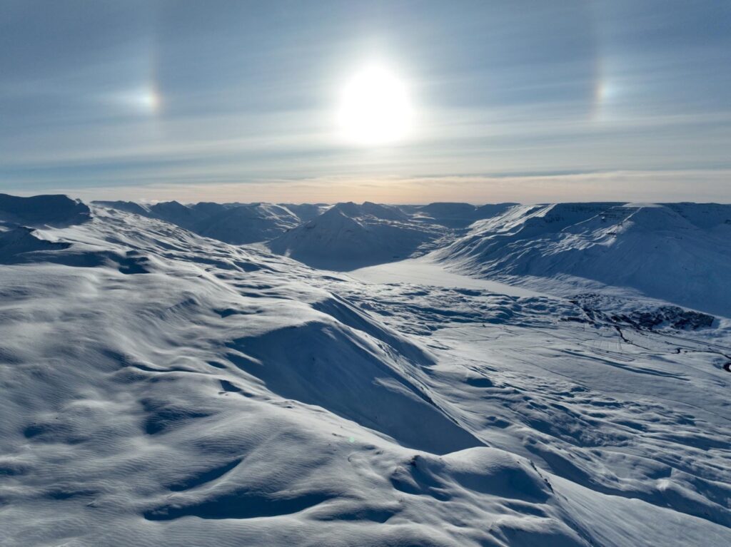 Rosabaugur skartar sínu fegursta