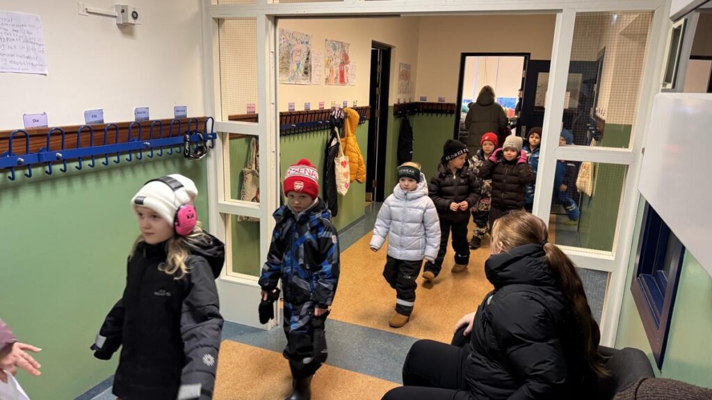 Myndir: Rýmingaræfing í Grunnaskólunum, vel heppnuð á Siglufirði og Ólafsfirði