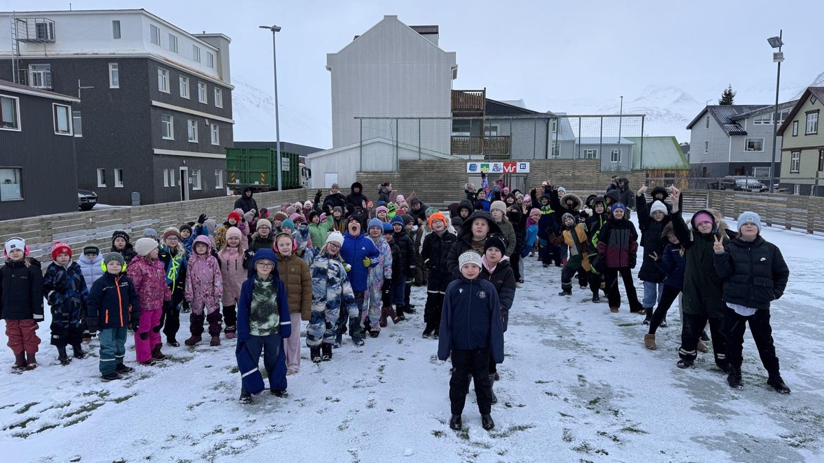 Myndir: Rýmingaræfing í Grunnaskólunum, vel heppnuð á Siglufirði og Ólafsfirði