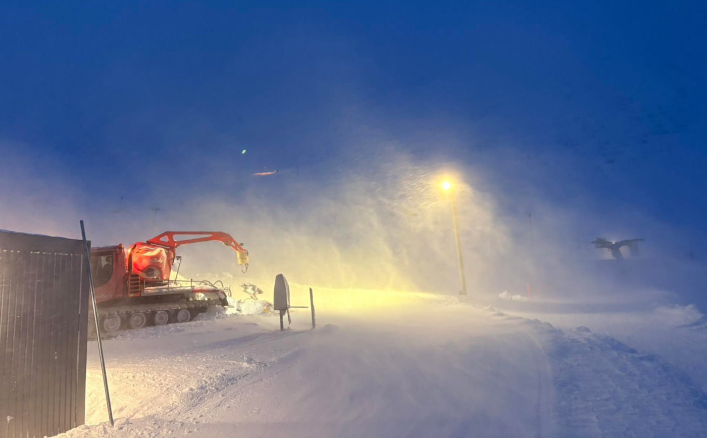 Lokað í Skarðsdal í dag en bikarmót í alpagreinum fer fram um helgina
