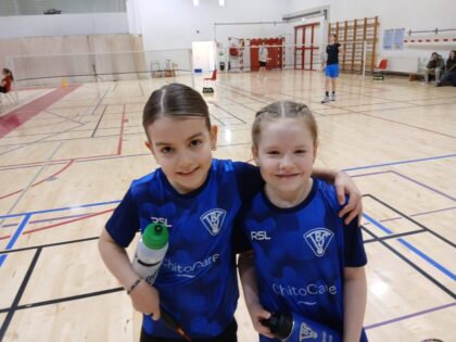 TBS með glæsilegan árangur í Mosfellsbæ og safna fyrir starfinu með sérmerktum brúsum