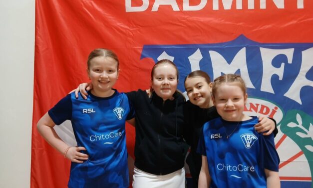 TBS með glæsilegan árangur í Mosfellsbæ og safna fyrir starfinu með sérmerktum brúsum