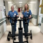 Skurðlækningadeild SAk færðar göngugrindur