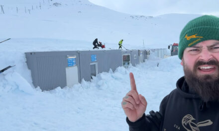 Vídeó: Stemmingskallinn sýnir frá snjóþunganum í Skarðsdal
