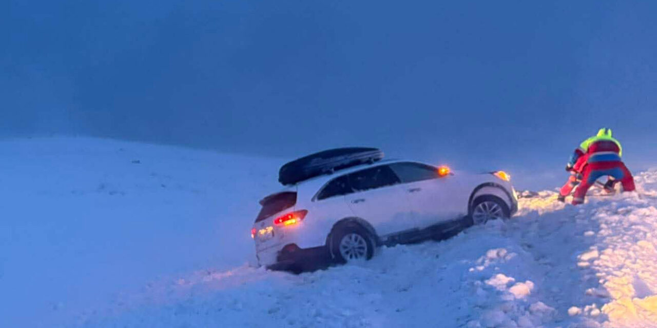 Daníel þakkar björgunarsveitinni Strákum fyrir aðstoðina